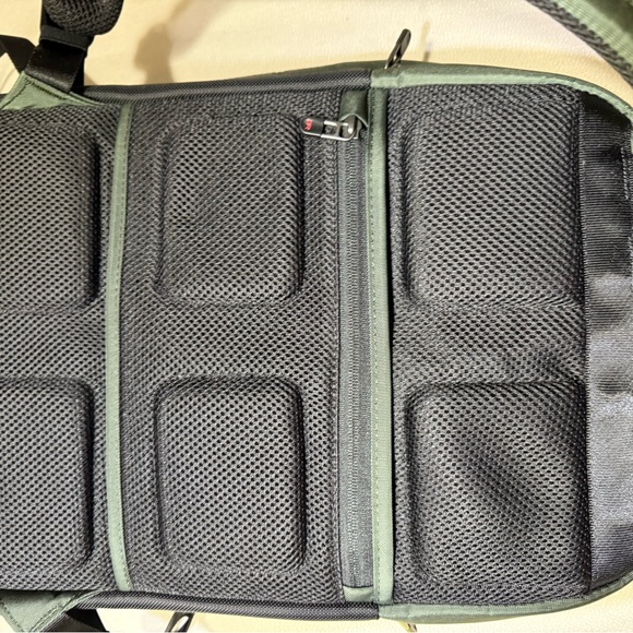 Briggs & Riley Green Men's Backpack - Picture 2 of 15